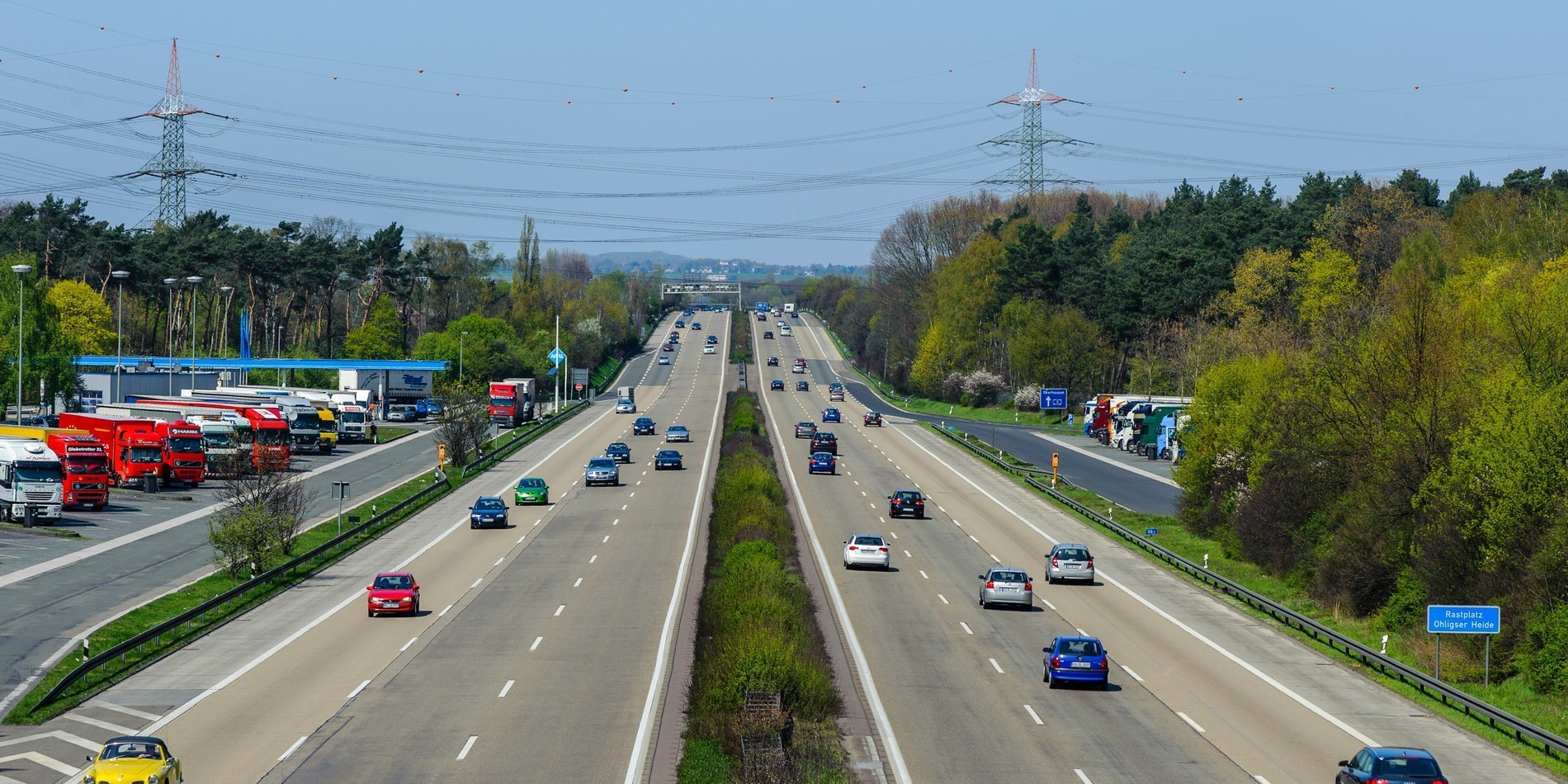 Parallel highway with cars going different directions